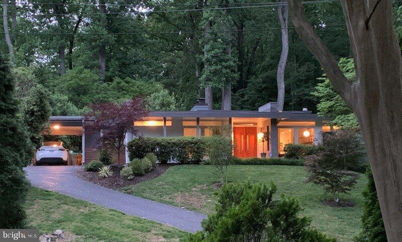 9020 Hamilton Drive Fairfax, VA 22031 - Photo 68 of 73