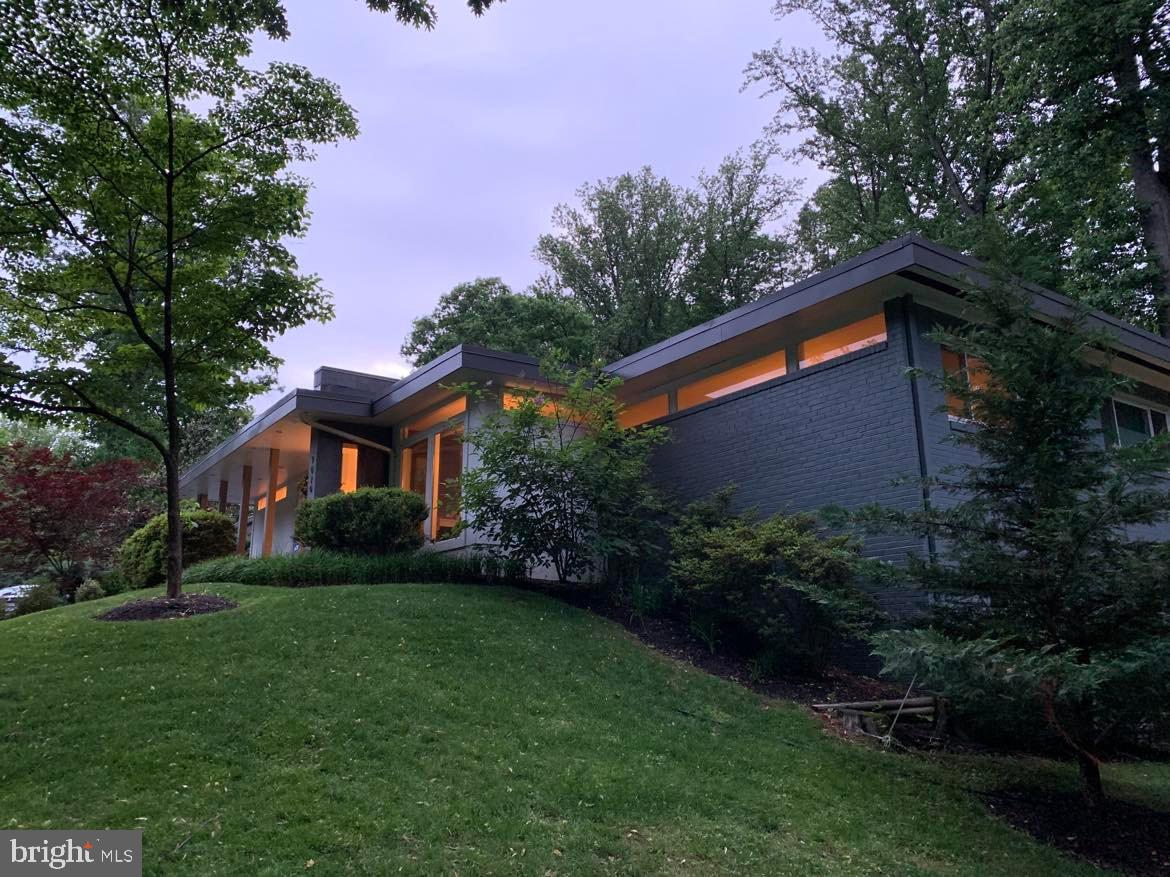 9020 Hamilton Drive Fairfax, VA 22031 - Photo 70 of 73