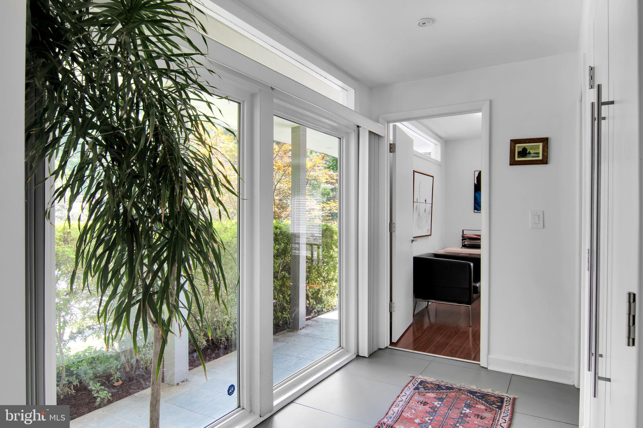 9020 Hamilton Drive Fairfax, VA 22031 - Photo 10 of 73