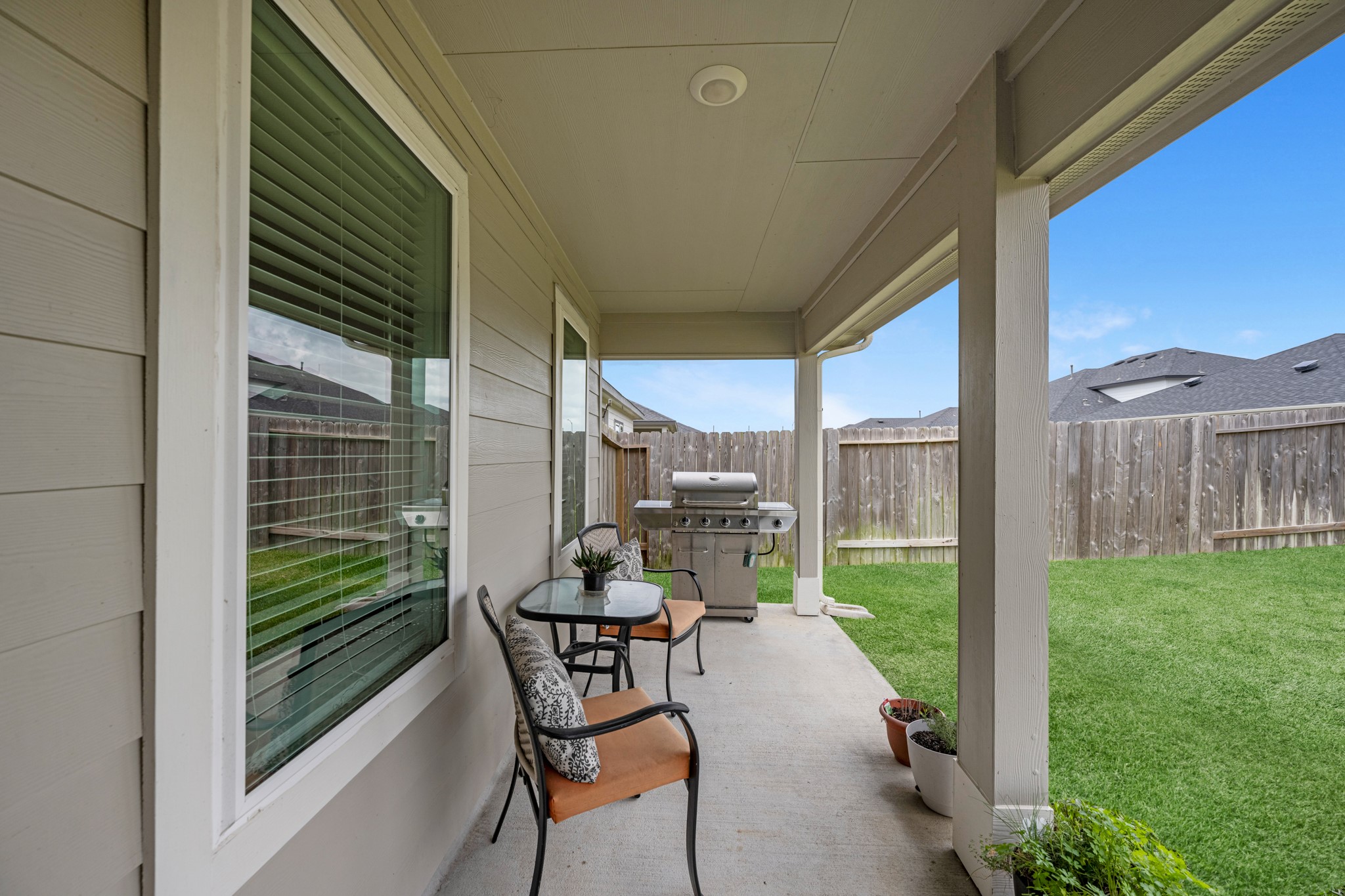 923 Kinder Sky Lane Rosharon, TX 77583 - Photo 5 of 37