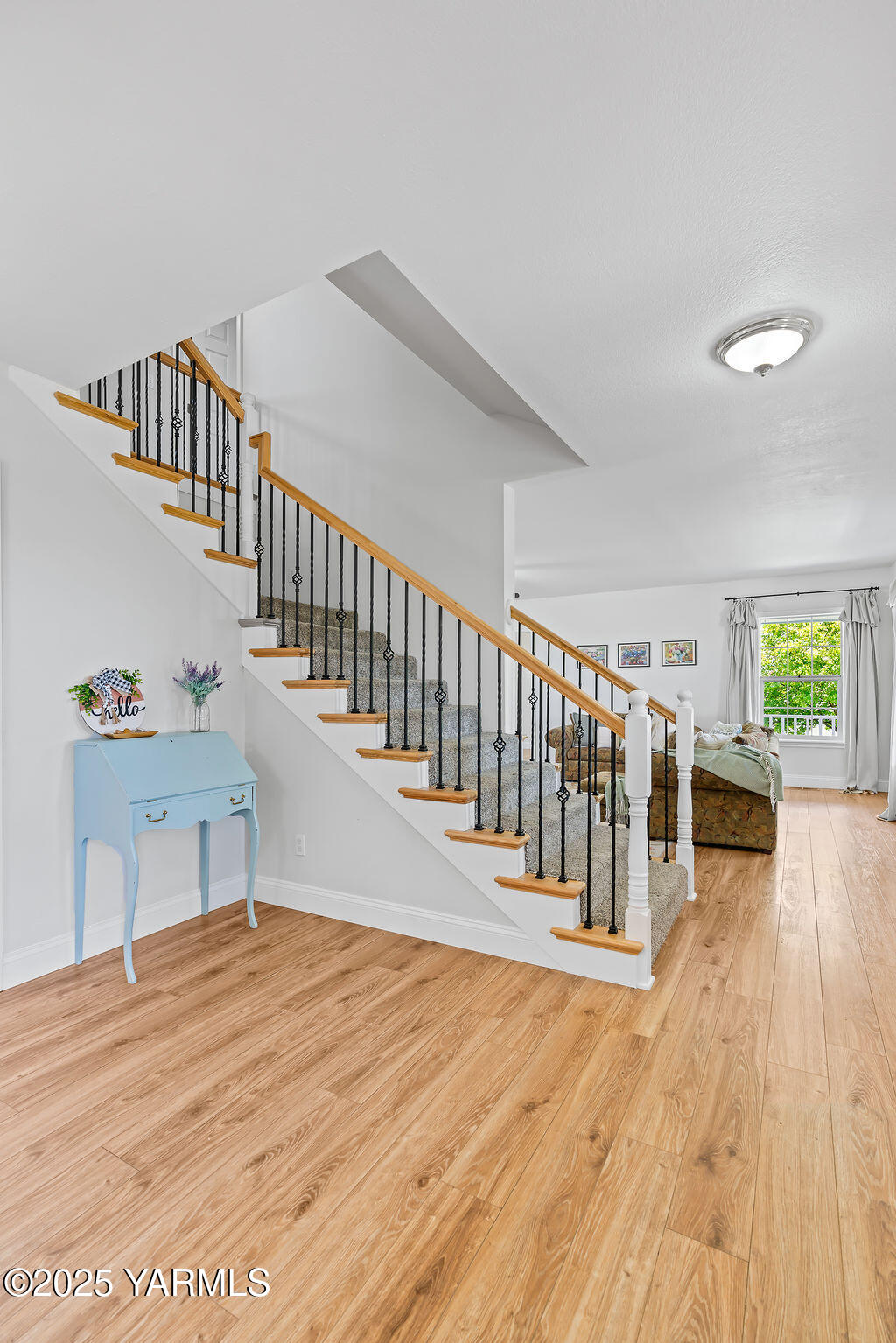 11809 Occidental Road Yakima, WA 98908 - Photo 10 of 60 a view of entryway and hall with wooden floor