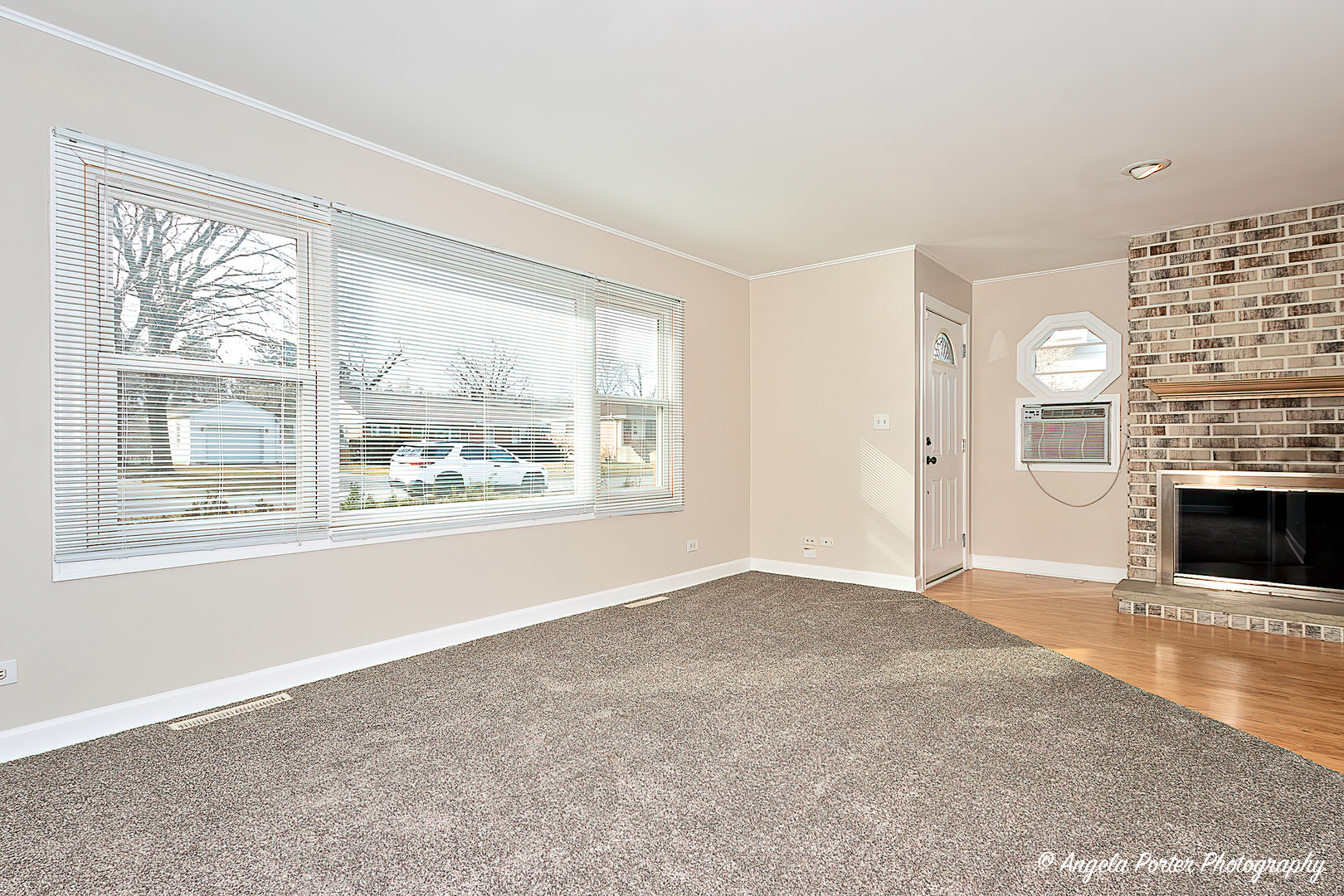 238 Woodland Road Libertyville, IL 60048 - Photo 15 of 19 a view of an empty room with a window and a kitchen