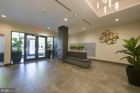 $539,000 | 2000 Clarendon Boulevard, Unit 303, Arlington, VA 22201