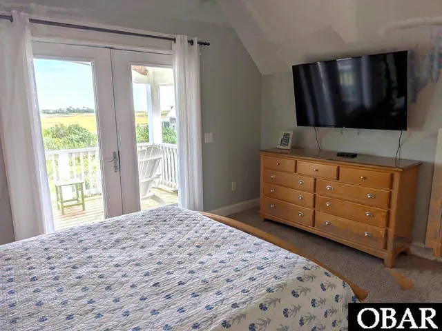 $725,000 | 104 Lake Drive, Unit 67 & 77, Ocracoke, NC 27960