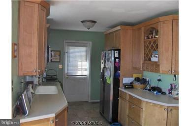 337 East Village Road Elkton, MD 21921 - Photo 9 of 13 Kitchen