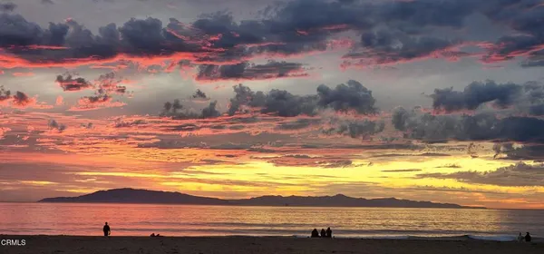 $1,399,000 | 2113 Doral Court, Oxnard, CA 93036