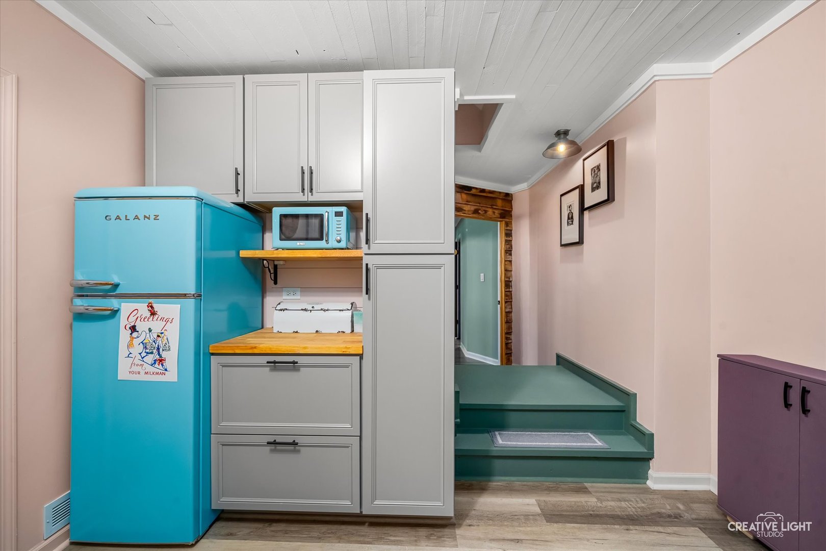 13495 Fennel Road Newark, IL 60541 - Photo 27 of 43 a kitchen with a refrigerator and a stove
