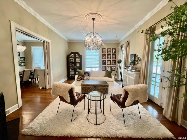 $289,900 | 212 East 3rd Street, Metropolis, IL 62960