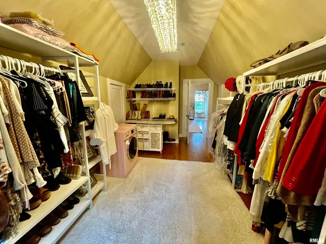 $289,900 | 212 East 3rd Street, Metropolis, IL 62960