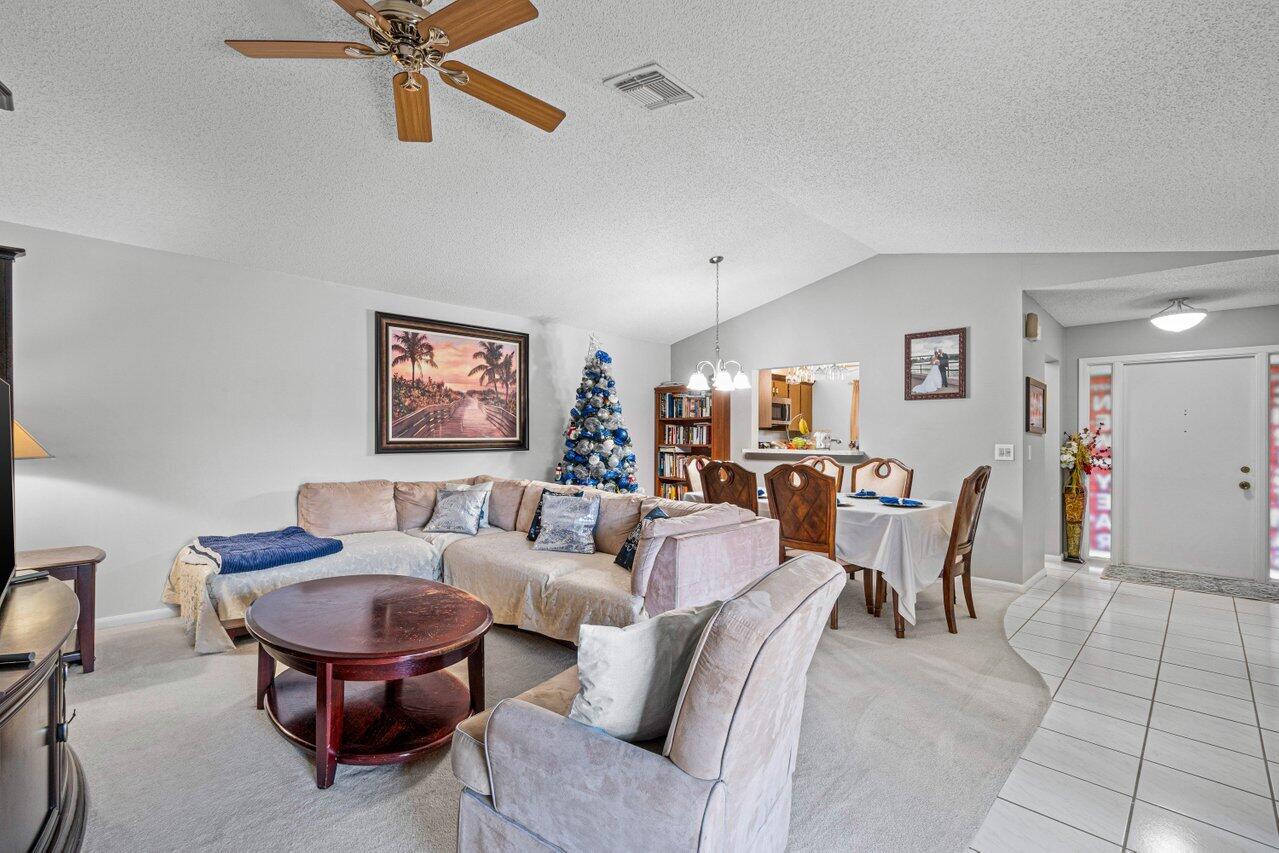 23344 Southwest 55th Avenue, Unit A Boca Raton, FL 33433 - Photo 5 of 25 010-23344Southwest55thAvenue-BocaRaton-F