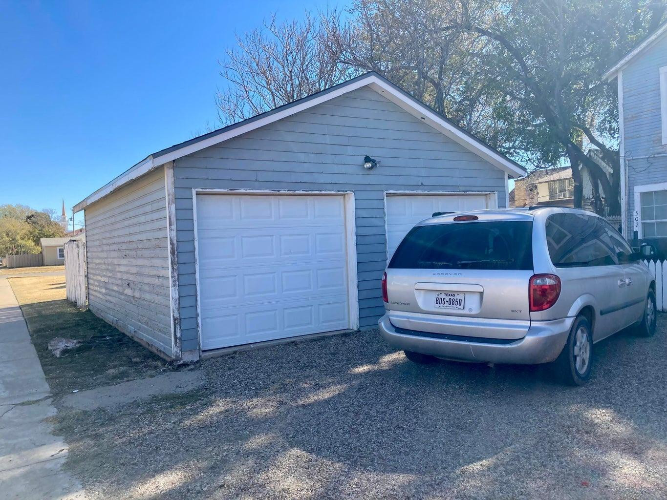 715 Denver Plainview, TX 79072 - Photo 42 of 45 a house view with a backyard space