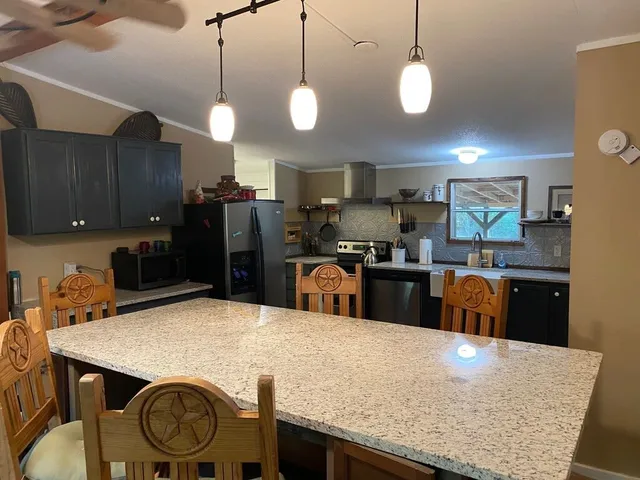 $335,000 | 172 Pine Canyon Drive, Smithville, TX 78957