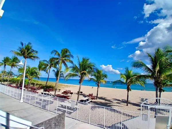 $3,500 | 101 Briny Avenue, Unit 401, Pompano Beach, FL 33062