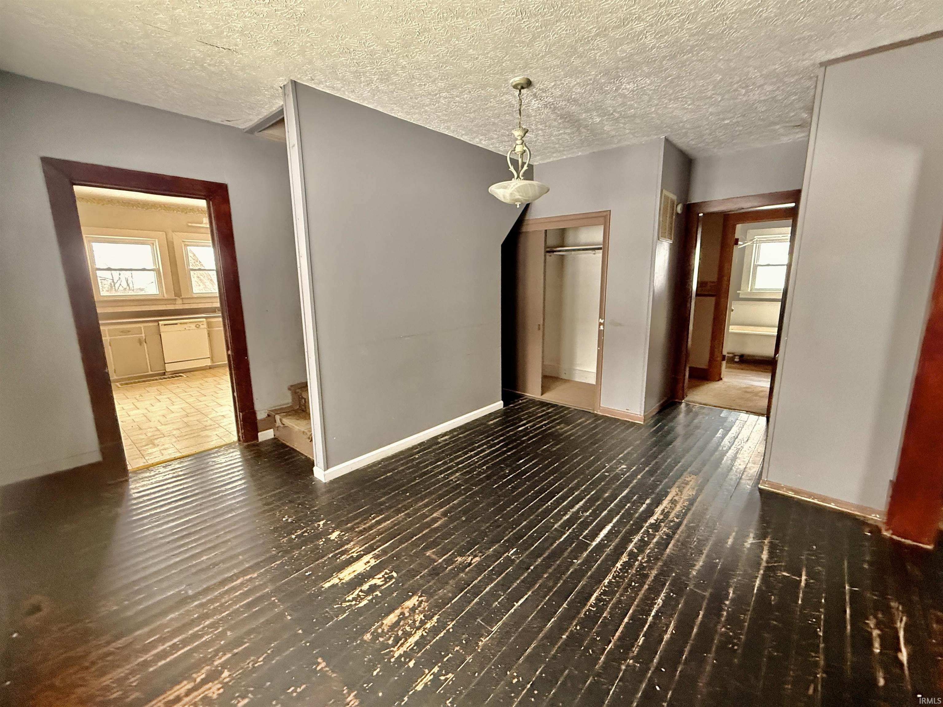 305 Walker Street Loogootee, IN 47553 - Photo 5 of 13