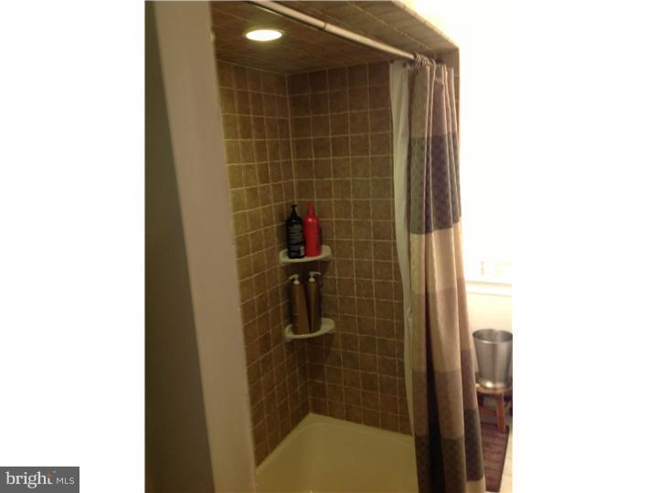 509 Sutherland Road Ewing, NJ 08618 - Photo 11 of 20