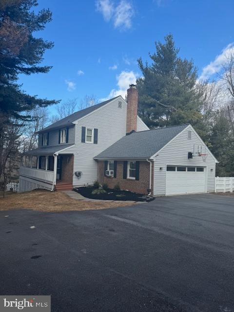 21841 Glendalough Road Gaithersburg, MD 20882 - Photo 2 of 5 a view of a house with a street