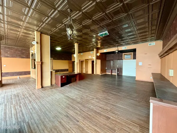 $2,200 | 60-62 Lawrence Street, Glens Falls, NY 12801