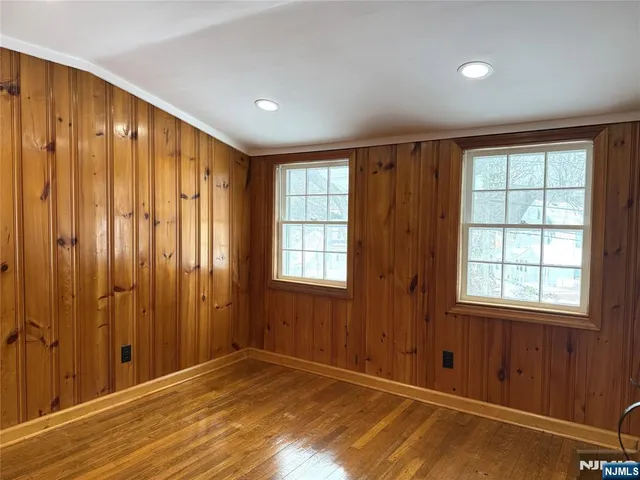 $2,500 | 524 North Monroe Street, Unit 2, Ridgewood, NJ 07450