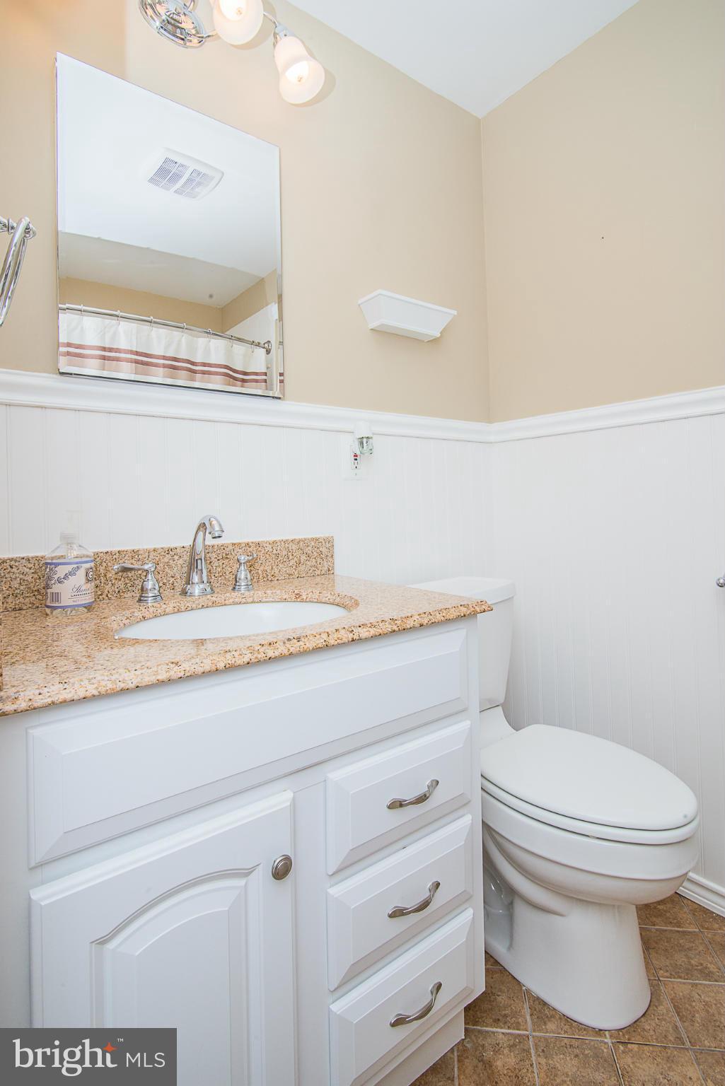 7314 Elgar Street Springfield, VA 22151 - Photo 18 of 30 Bath