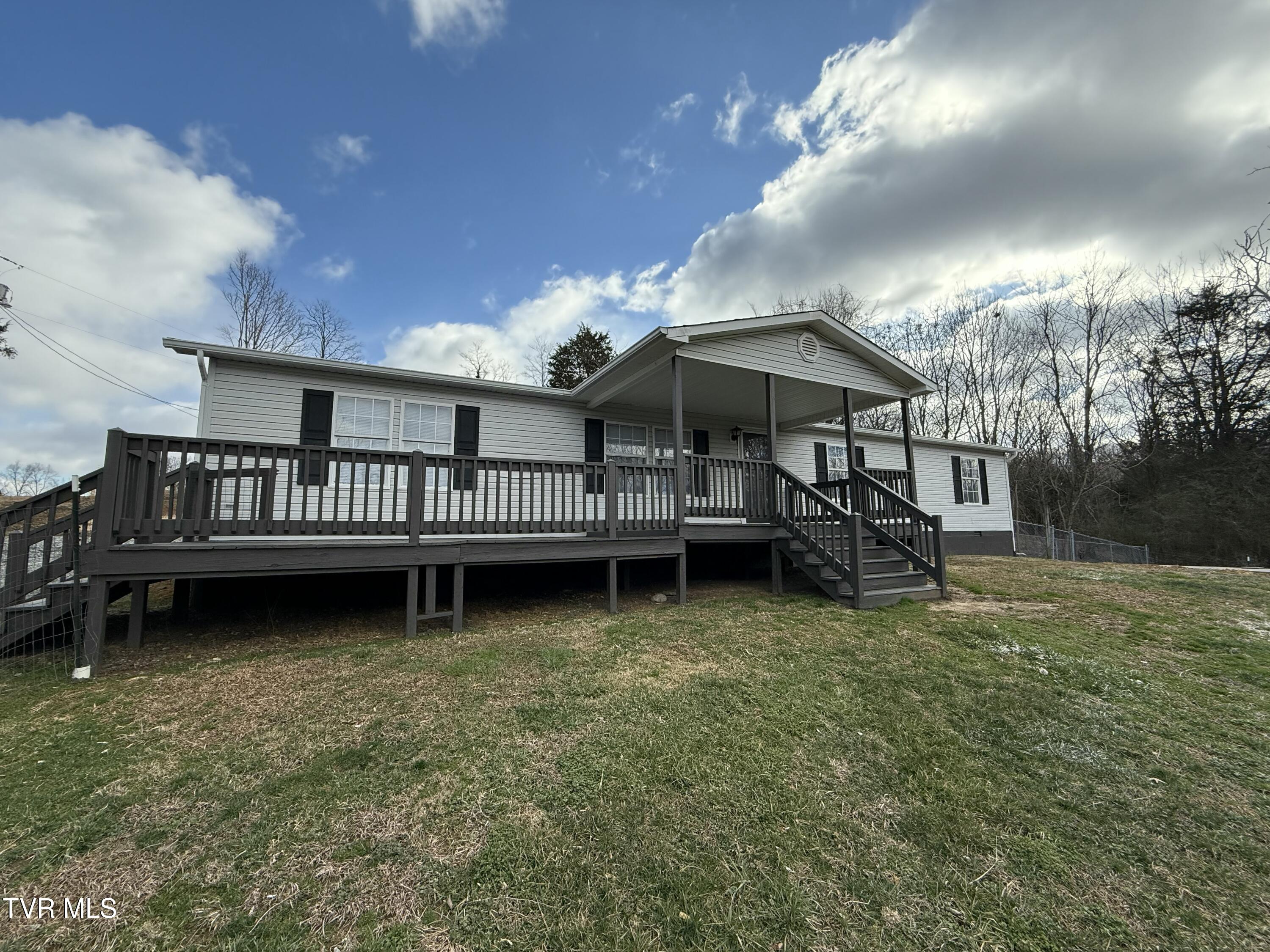 100 Lovelace Mountain View Loop Fall Branch, TN 37656 - Photo 33 of 44 tempImageFcM2Fm