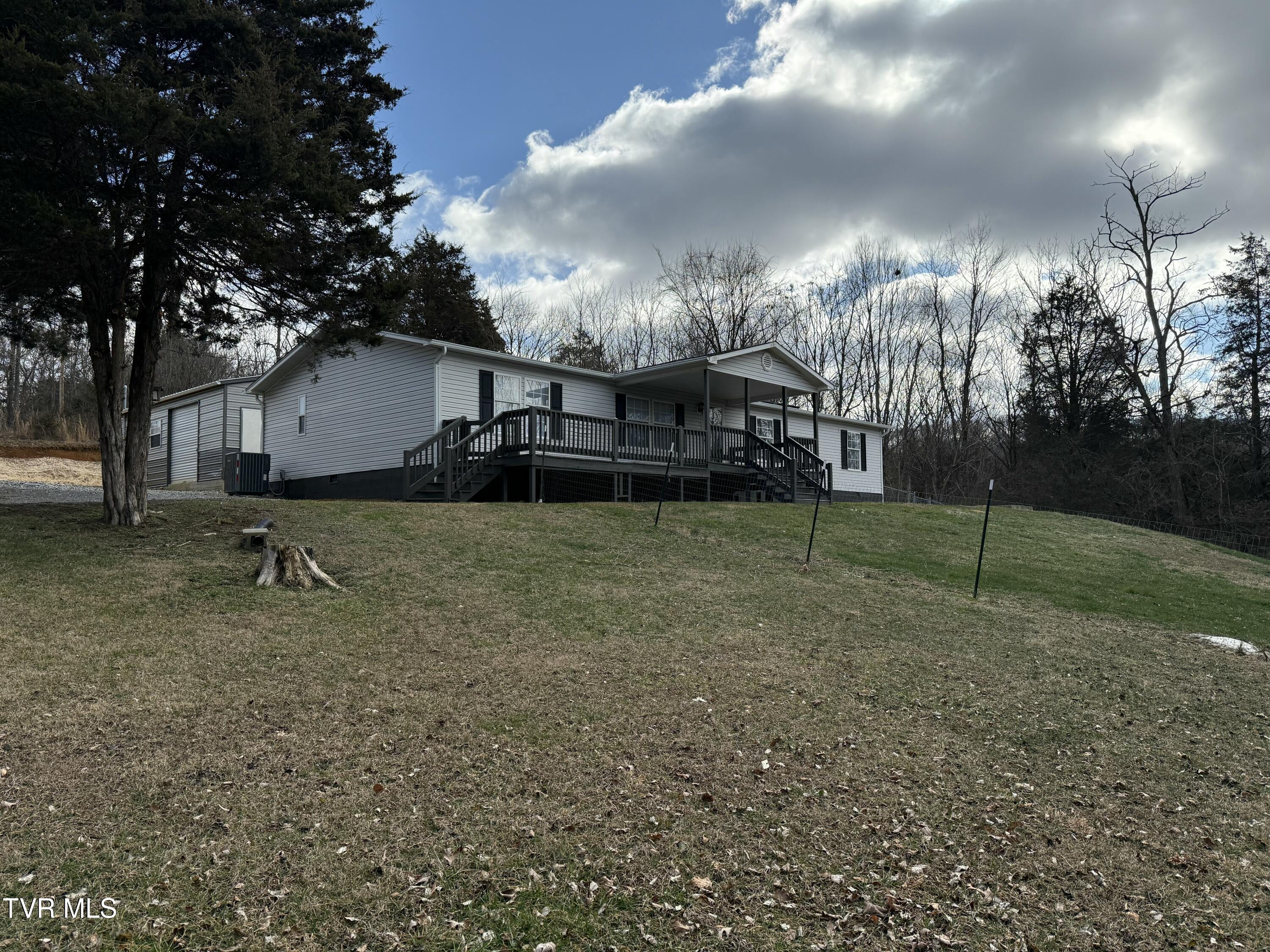 100 Lovelace Mountain View Loop Fall Branch, TN 37656 - Photo 35 of 44 tempImageQ2qqIW