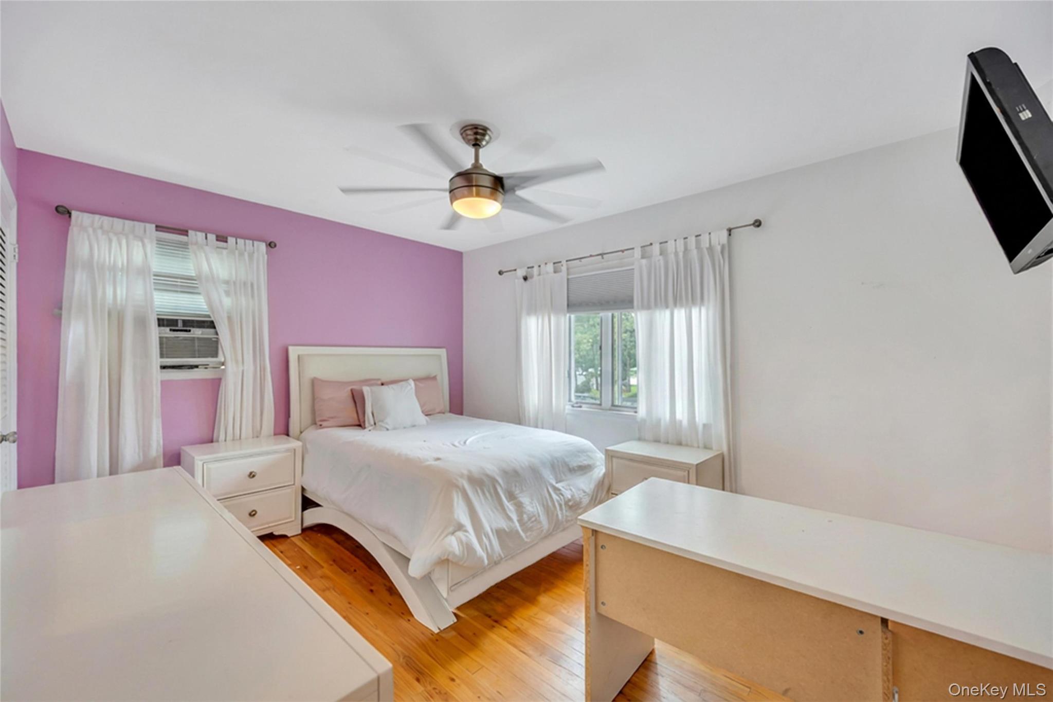 11 Ann Court North Babylon, NY 11703 - Photo 21 of 31