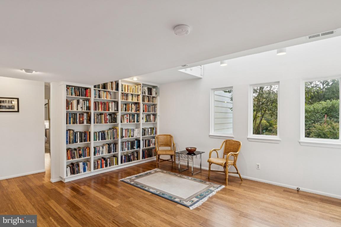 2102 South Road Baltimore, MD 21209 - Photo 19 of 37 a view of a livingroom with furniture and windows