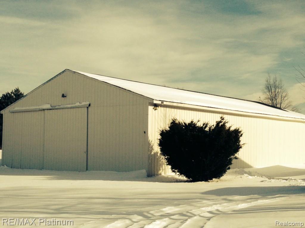 7161 Jones Road Jackson, MI 49201 - Photo 1 of 1 barn.jpg