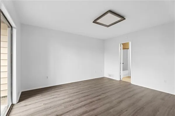 $100,000 | 2948 Manhattan Boulevard, Unit 213, Harvey, LA 70058