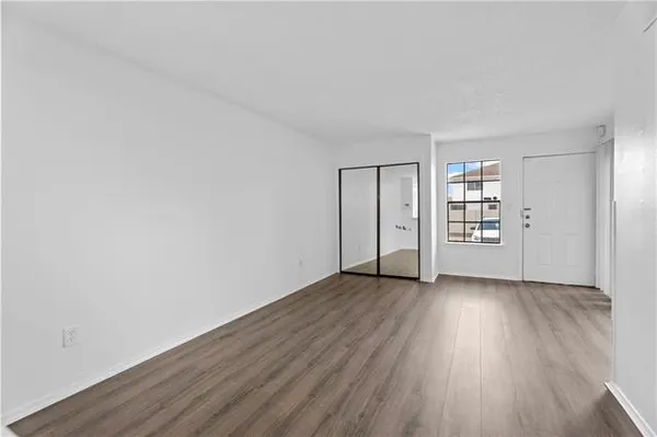 $100,000 | 2948 Manhattan Boulevard, Unit 213, Harvey, LA 70058