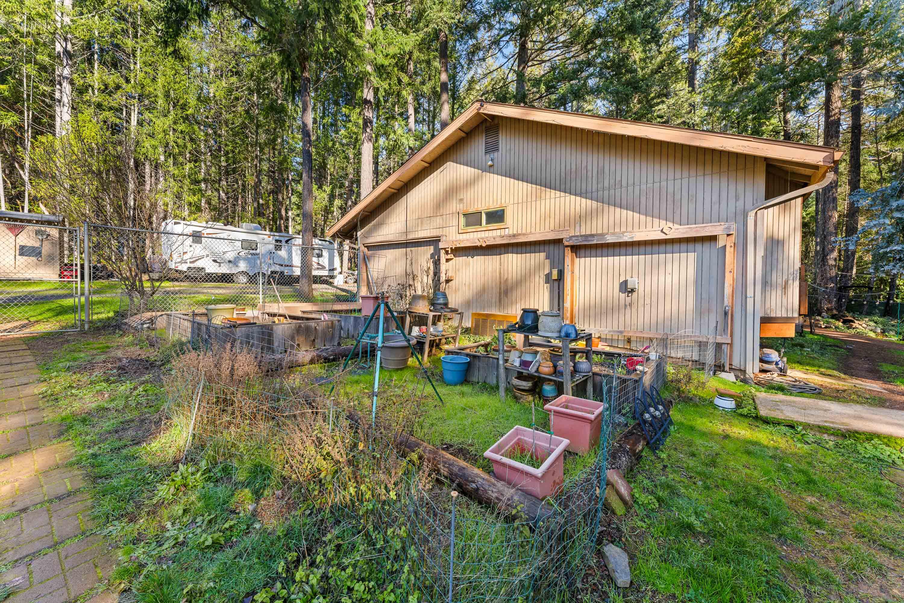 1492 Crooks Creek Road Selma, OR 97538 - Photo 34 of 38 EXT (8 of 16)