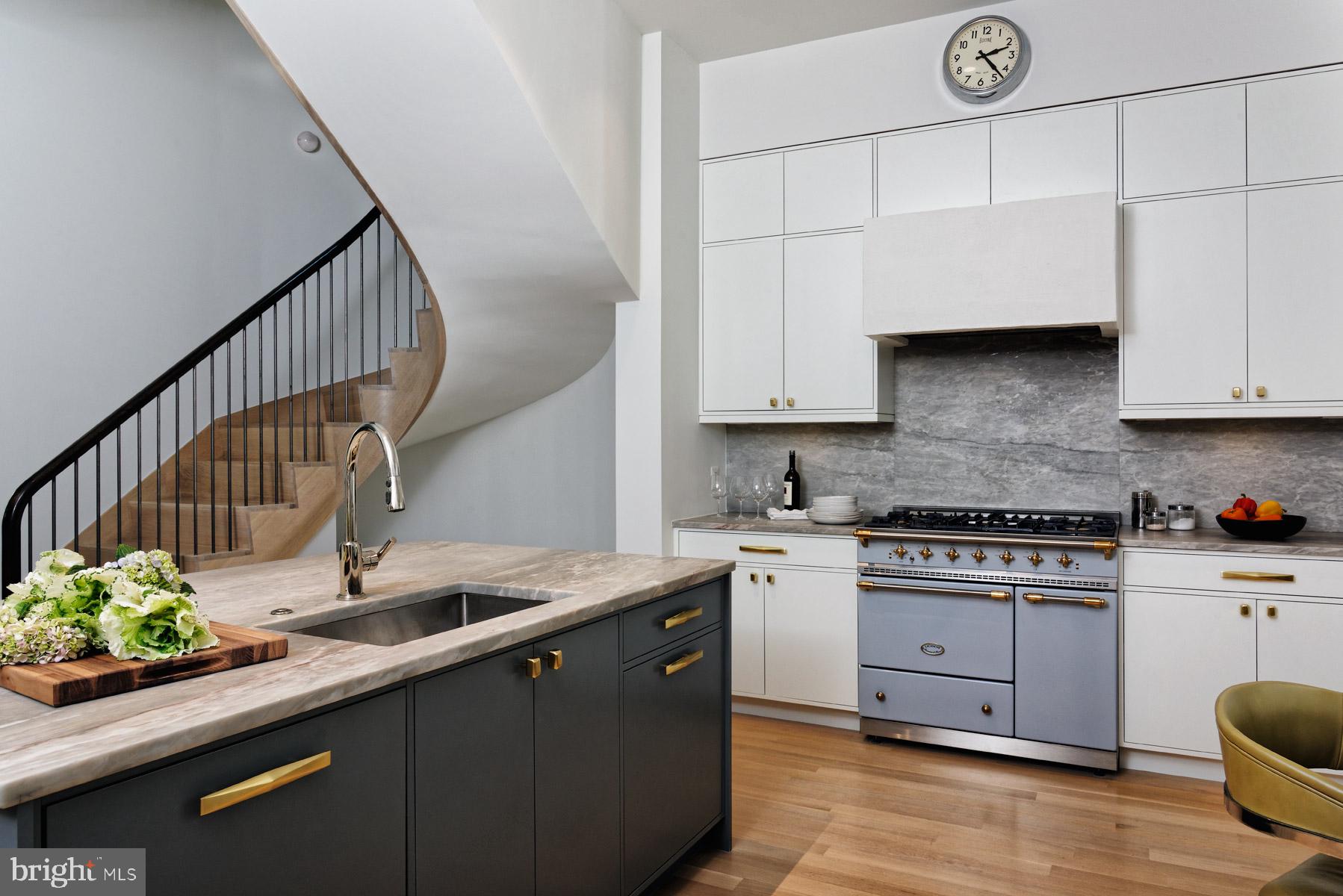 1638 19th Street Northwest Washington, DC 20009 - Photo 5 of 14