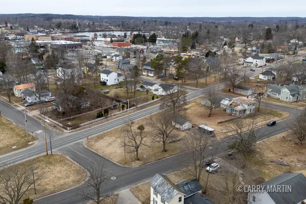 $75,000 | 222 South Division Street, Lowell, MI 49331