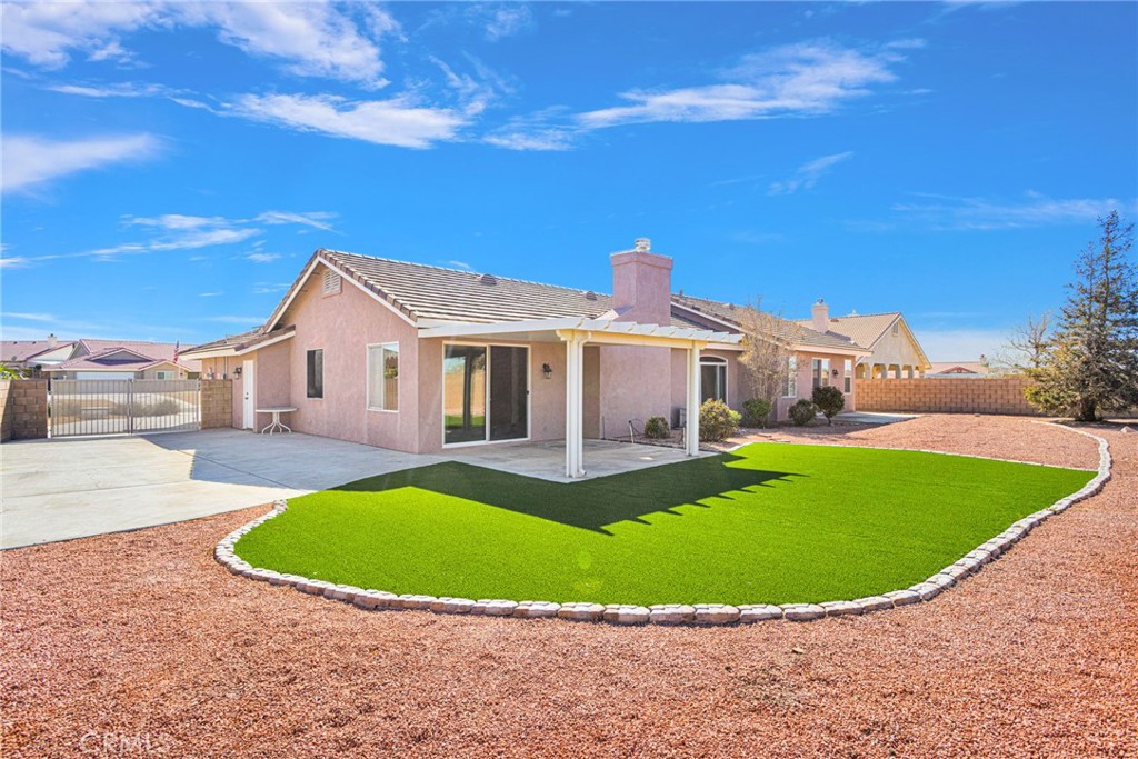 18766 KITOM Road Apple Valley, CA 92308 - Photo 3 of 59