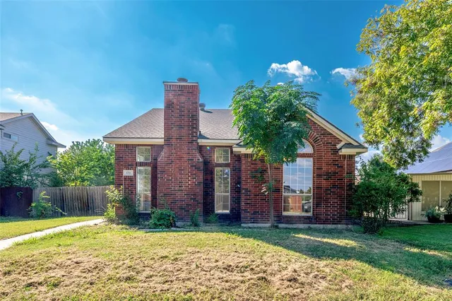 $379,900 | 3721 Smartt Street, Rowlett, TX 75088