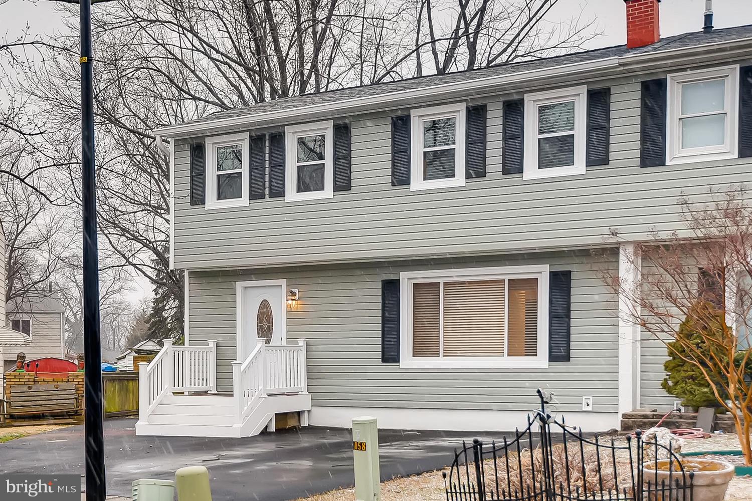 1056 Kings Road Pasadena, MD 21122 - Photo 1 of 28 New, New, New...
