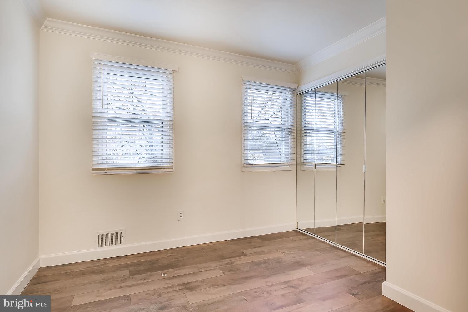 1056 Kings Road Pasadena, MD 21122 - Photo 15 of 28 Gallery Image 15