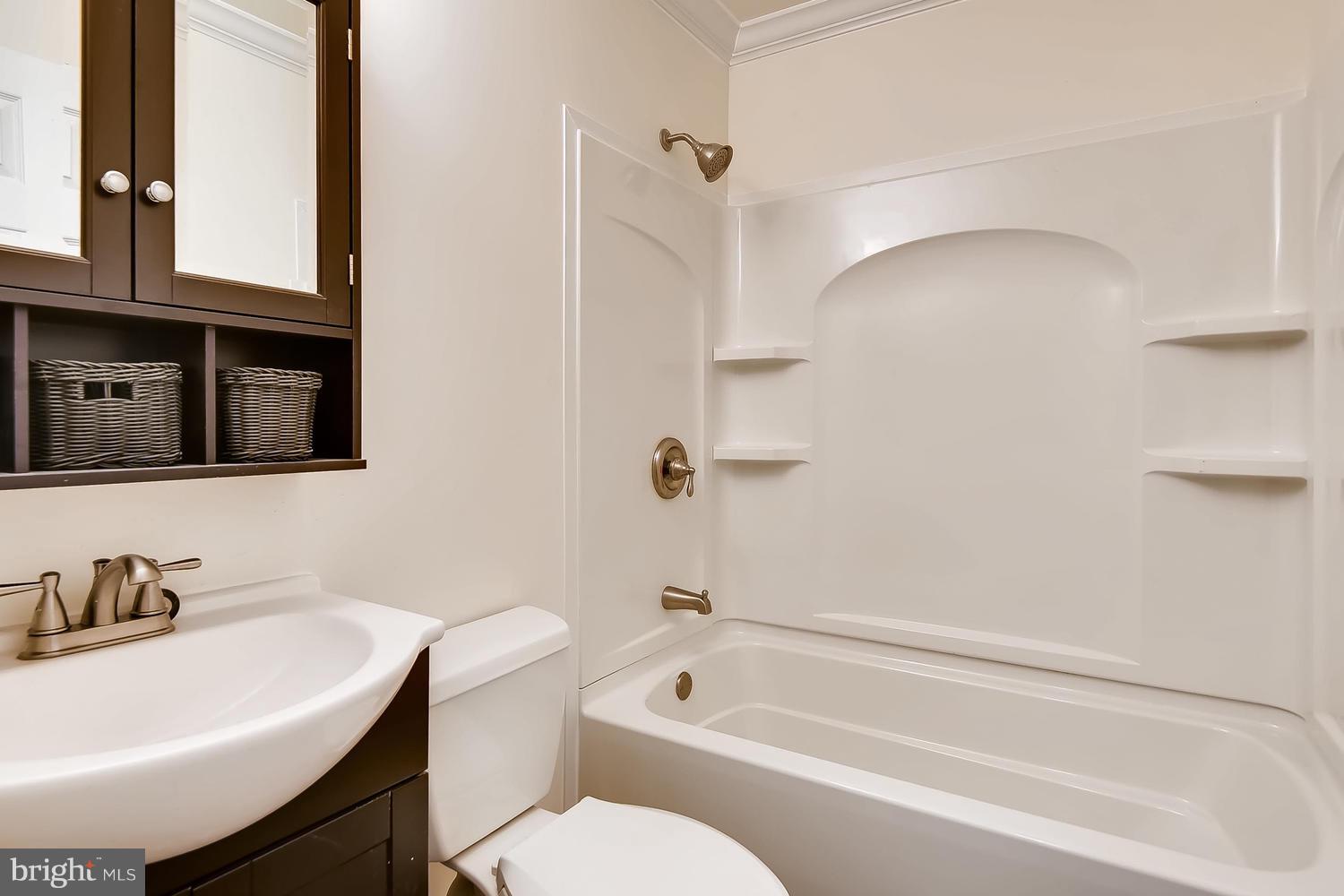 1056 Kings Road Pasadena, MD 21122 - Photo 16 of 28 Gallery Image 16