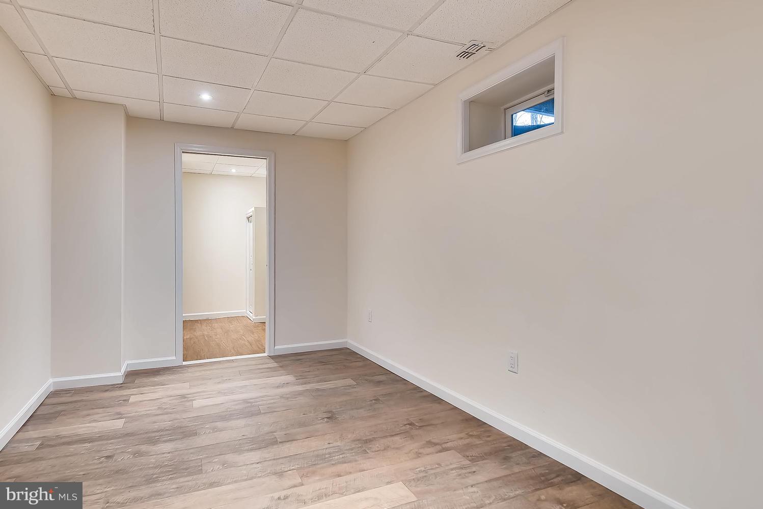 1056 Kings Road Pasadena, MD 21122 - Photo 18 of 28 Gallery Image 18