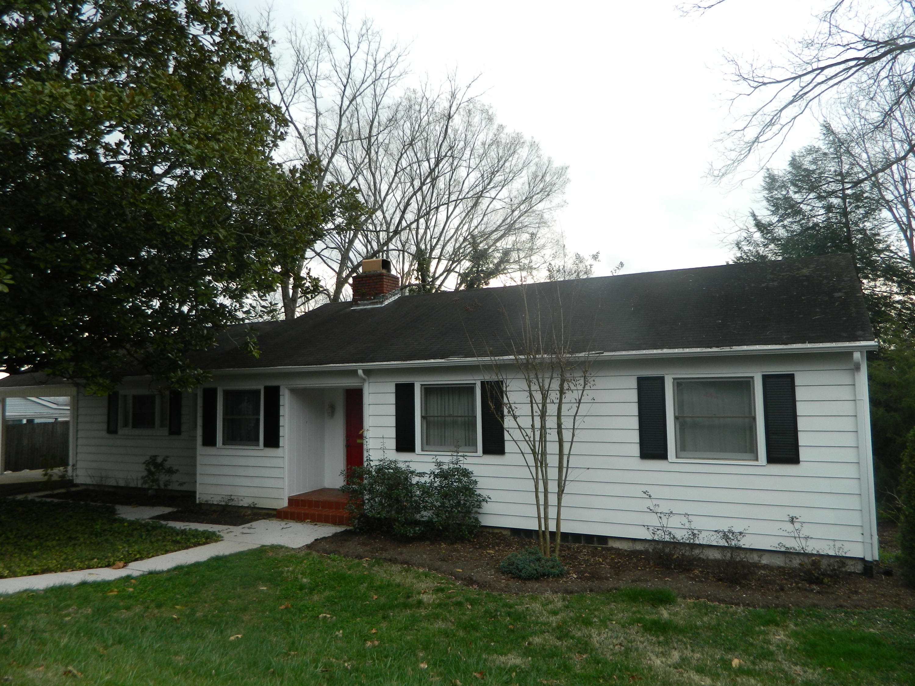 103 Pomona Road Oak Ridge, TN 37830 - Photo 1 of 22 DSCN3025.JPG