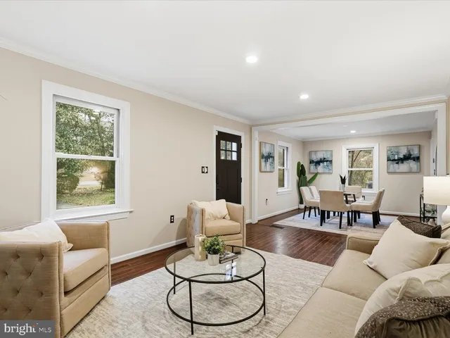 $925,000 | 6437 Spring Terrace, Falls Church, VA 22042