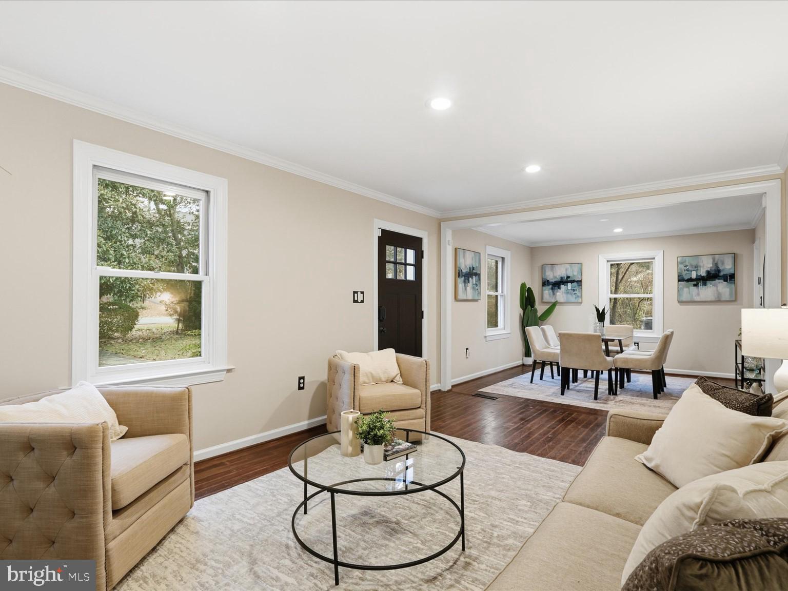 6437 Spring Terrace Falls Church, VA 22042 - Photo 7 of 42 Living Room