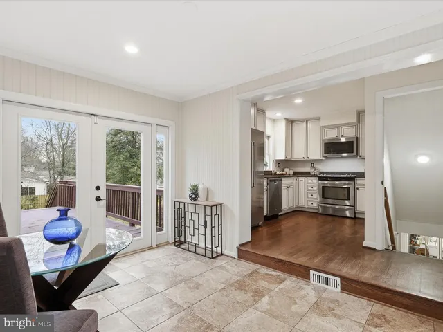 $925,000 | 6437 Spring Terrace, Falls Church, VA 22042