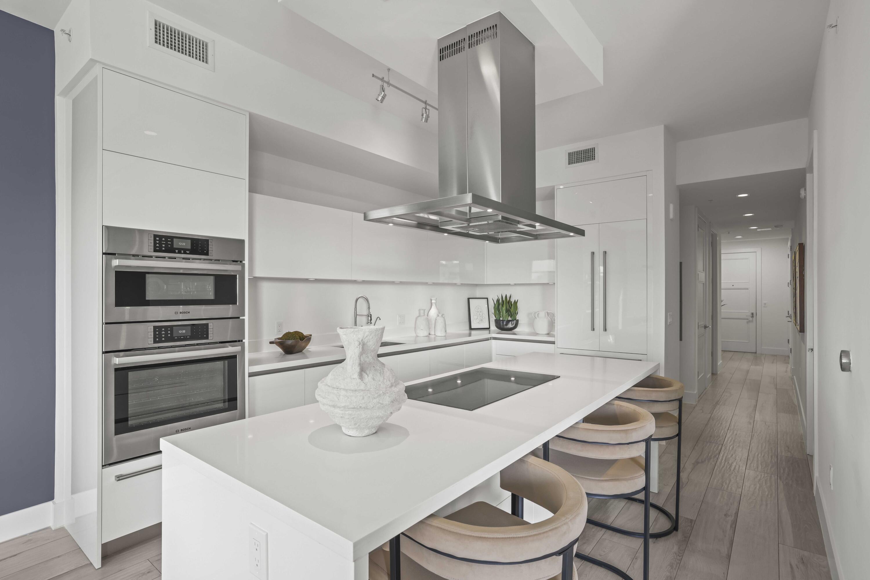 155 East Boca Raton Road, Unit 814 Boca Raton, FL 33432 - Photo 14 of 57 Unit 814 - 3 Kitchen