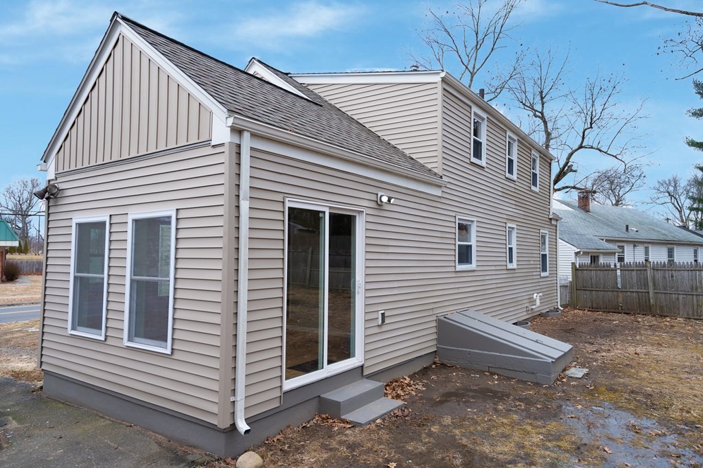 457 Plumtree Road Springfield, MA 01118 - Photo 26 of 27