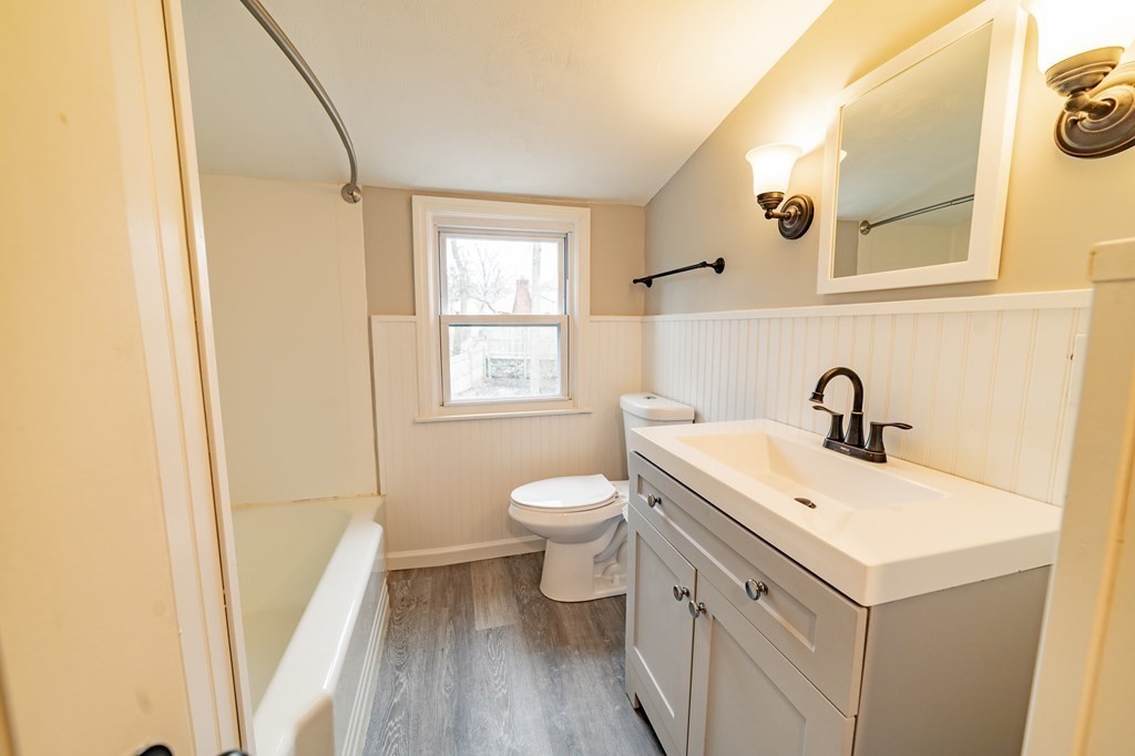 457 Plumtree Road Springfield, MA 01118 - Photo 8 of 27