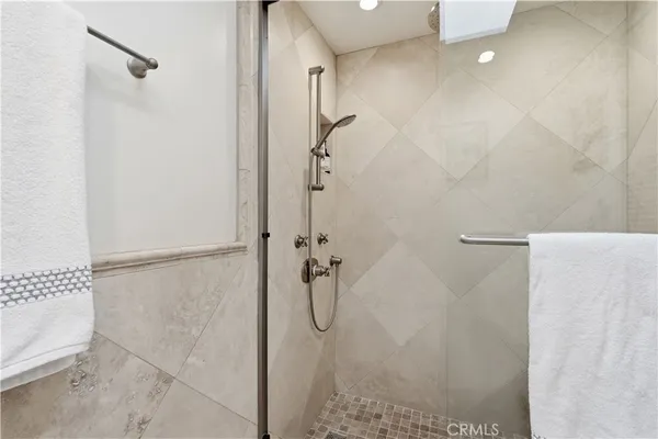 $1,995,000 | 4220 North Virginia Vista, Long Beach, CA 90807