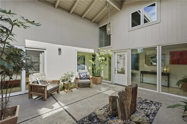 $1,995,000 | 4220 North Virginia Vista, Long Beach, CA 90807