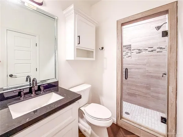 $3,250 | 8813 North 9th Street, McAllen, TX 78504