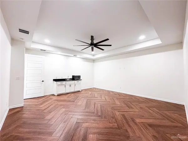 $3,250 | 8813 North 9th Street, McAllen, TX 78504